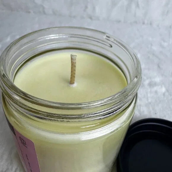 Boss Lady Scented Candle 8oz Glass Jar With Lid By Uniqli Decor - Picture 2 of 4